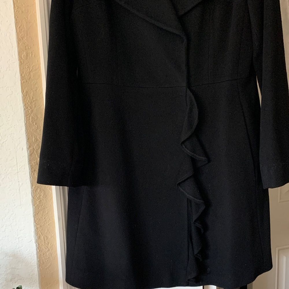 Tahari 100% Wool Black Women Coat with Ruffle Accent Pockets Size 14